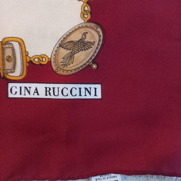Ginna Ruccini scarf - Picture 6 of 6